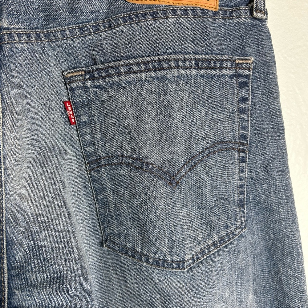 Levi's 514 Men's Straight Jeans in Faded Blue Size 36 x 30 - Picture 4 of 10